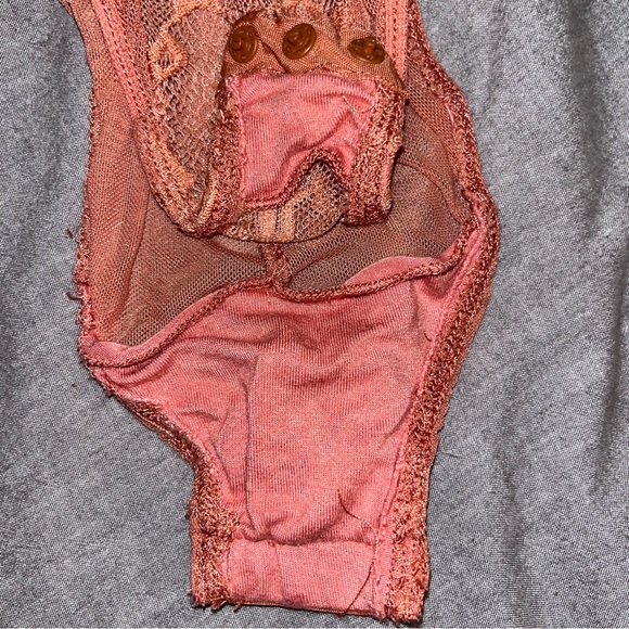 Vintage Urban Outfitters Lace Bodysuit, size Medium - Picture 12 of 13